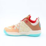 ⁦حذاء رياضي ولادي لون بيج و أخضر⁩ - الصورة ⁦5⁩