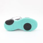 ⁦حذاء رياضي ولادي لون أبيض و أخضر⁩ - الصورة ⁦2⁩