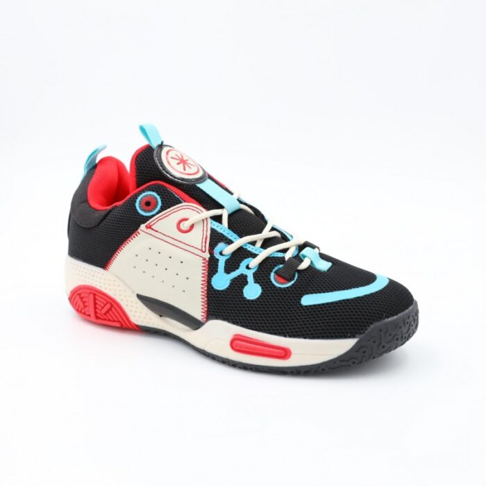 ⁦حذاء رياضي ولادي لون أسود و أحمر⁩ - الصورة ⁦4⁩