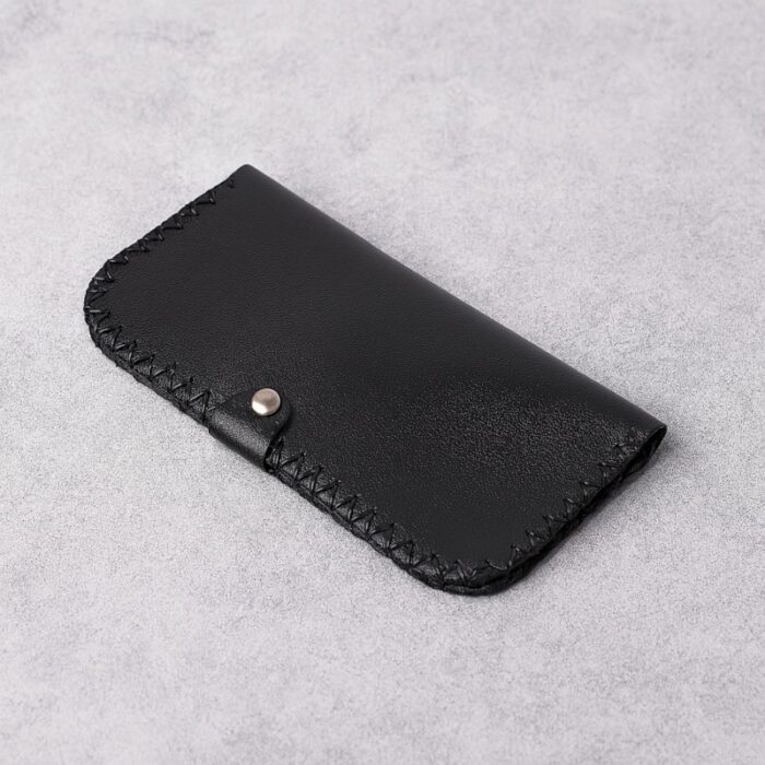 103386166_6875194d27599 حقيبة يد جلد طبيعي صناعة وطنية لون أسود - الصورة 1