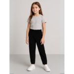 ⁦بنطلون مخمل بناتي خصر مطاطي لون أسود⁩ - الصورة ⁦2⁩