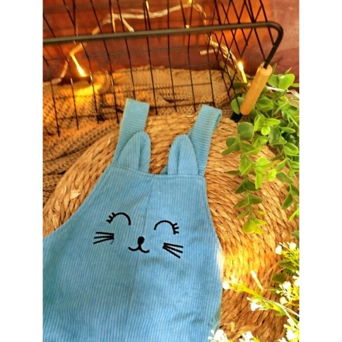 103386208_6883412f5211b طقم افرهول مع بلوزة كم بناتي لون أخضر فيروزي وأبيض - الصورة 1