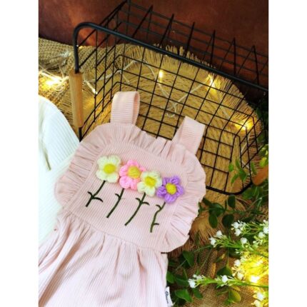 طقم افرهول مع بلوزة كم بناتي لون زهري وأبيض