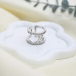 خاتم مع زركون لون فضي من FJ مقاوم لتغير اللون كفالة سنتين ضد تغير اللون