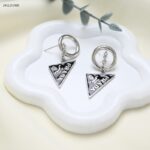 حلق مثلث الشكل لون فضي من FJ مقاوم لتغير اللون كفالة سنتين ضد تغير اللون