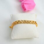 سوار بلدي للأطفال لون ذهبي من FJ مقاوم لتغير اللون كفالة سنتين ضد تغير اللون