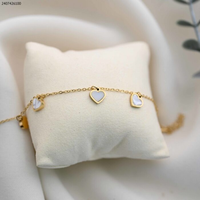 103386386_687ba6d15fab2 سوار مع تعليقات قلوب للأطفال لون ذهبي من FJ مقاوم لتغير اللون كفالة سنتين ضد تغير اللون - الصورة 1