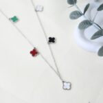 سلسال مع وردة البرسيم - ماركة لون ذهبي من FJ مقاوم لتغير اللون كفالة سنتين ضد تغير اللون