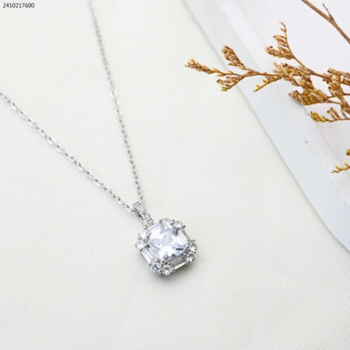 103386400_687ba6ead9a4b سلسال مع حجر زركون مربع لون فضي من FJ مقاوم لتغير اللون كفالة سنتين ضد تغير اللون - الصورة 1