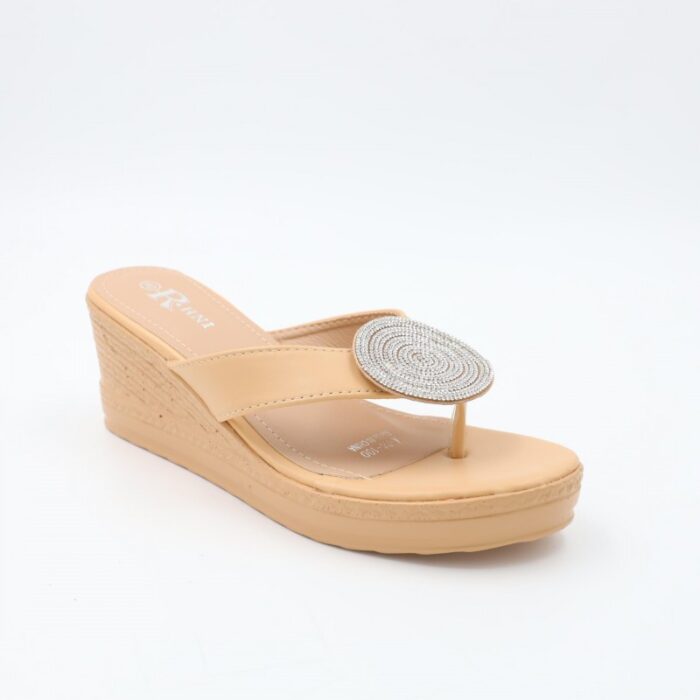 ⁦بابوج ستاتي بكعب تصميم اصبع لون بيج⁩ - الصورة ⁦4⁩