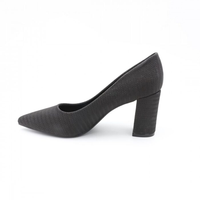 ⁦كندرة بكعب عالي للنساء لون أسود⁩ - الصورة ⁦4⁩