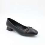 ⁦كندرة جلد كعب للنساء لون أسود⁩ - الصورة ⁦2⁩