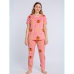 بيجامة ستاتية لون زهري اشكال ملون بنطلون وبلوزة نص كم