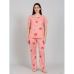 بيجامة ستاتية لون زهري اشكال ملون بنطلون وبلوزة نص كم