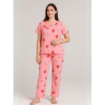 بيجامة ستاتية لون زهري اشكال ملون بنطلون وبلوزة نص كم