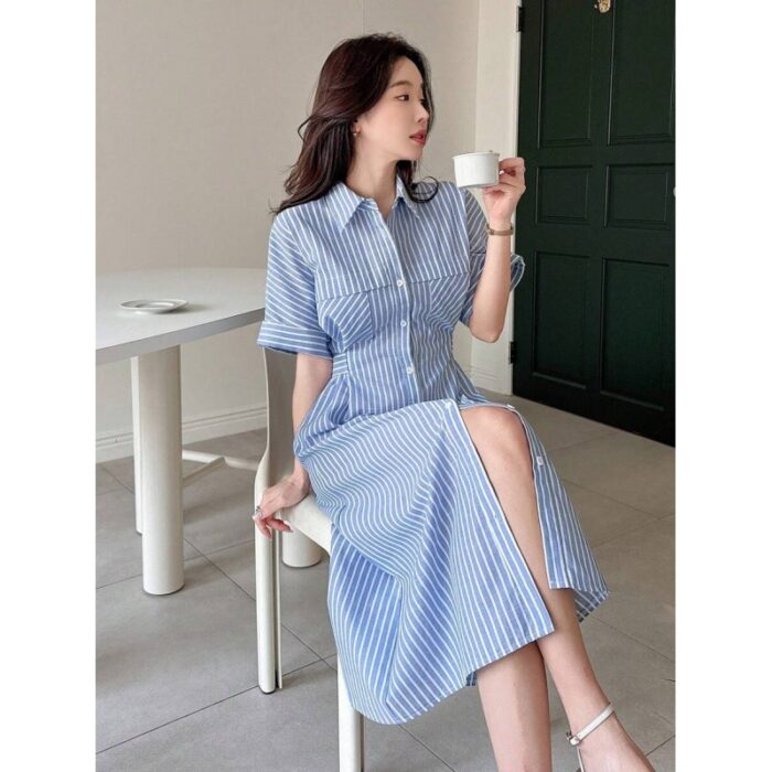 ⁦فستان صيفي طويل مخطط بالطول لون أزرق و أبيض⁩ - الصورة ⁦8⁩