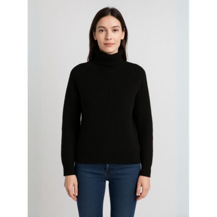 بلوزة صوف للنساء لون أسود