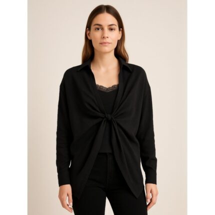 بلوزة للنساء لون أسود