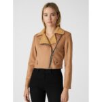 جاكيت شتوي للنساء لون بيج