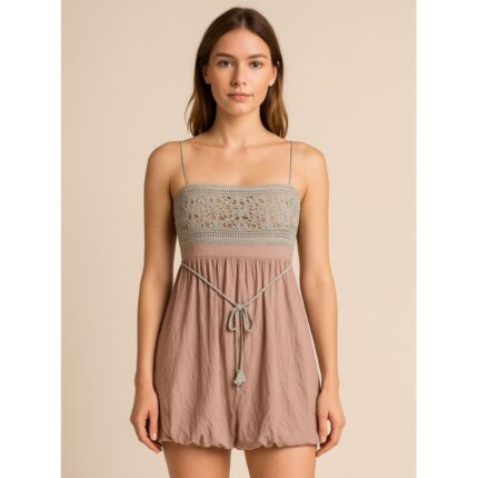 فستان قصير للنساء لون بيج