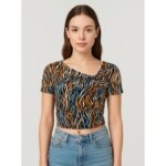 ⁦بلوزة نص كم للنساء ملونة⁩ - الصورة ⁦2⁩