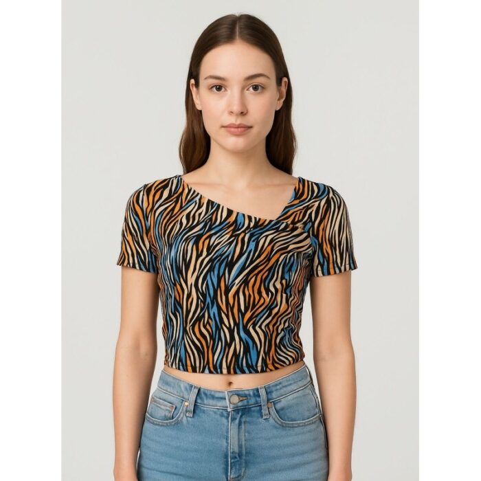 ⁦بلوزة نص كم للنساء ملونة⁩ - الصورة ⁦2⁩