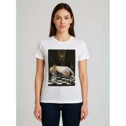 بلوزة للنساء لون أبيض