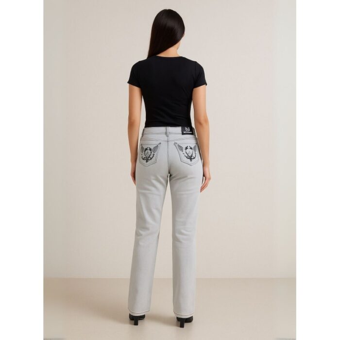 ⁦بنطال جينز للنساء لون رمادي فاتح⁩ - الصورة ⁦4⁩