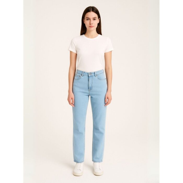 ⁦بنطال جينز للنساء لون أزرق فاتح⁩ - الصورة ⁦2⁩