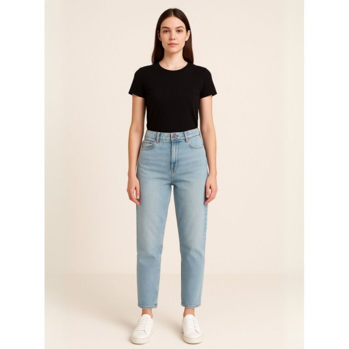 ⁦بنطال جينز للنساء لون أزرق فاتح⁩ - الصورة ⁦2⁩