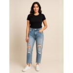 ⁦بنطال جينز للنساء لون أزرق فاتح⁩ - الصورة ⁦2⁩