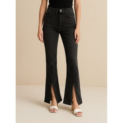 بنطال جينز للنساء لون أسود