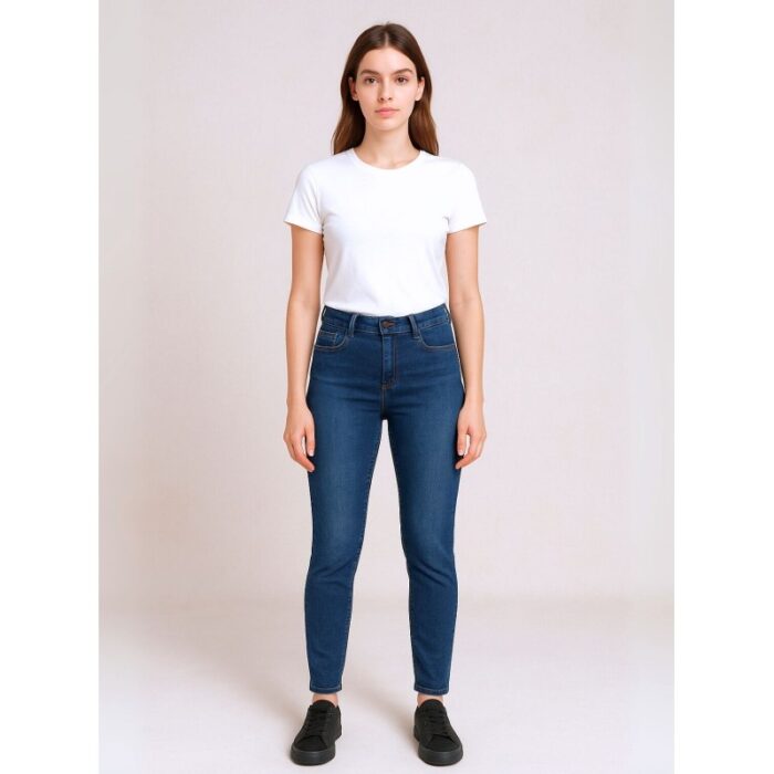 ⁦بنطال جينز للنساء لون أزرق غامق⁩ - الصورة ⁦2⁩