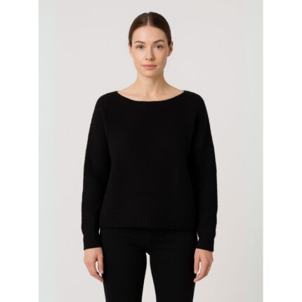 بلوزة صوف للنساء لون أسود