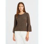 بلوزة صوف للنساء لون بني