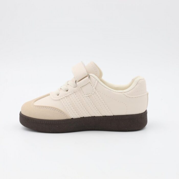 ⁦حذاء جلد بشريط لاصق للأطفال لون بيج⁩ - الصورة ⁦4⁩