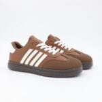 حذاء رياضي شبابي لون بني وأبيض