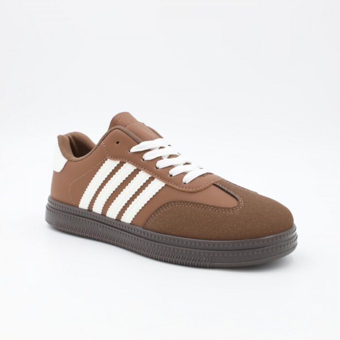 ⁦حذاء رياضي شبابي لون بني وأبيض⁩ - الصورة ⁦2⁩