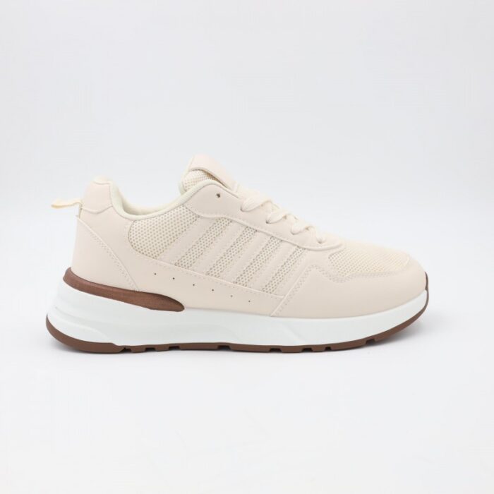 ⁦حذاء رياضي شبابي لون بيج⁩ - الصورة ⁦3⁩