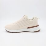 ⁦حذاء رياضي شبابي لون بيج⁩ - الصورة ⁦4⁩