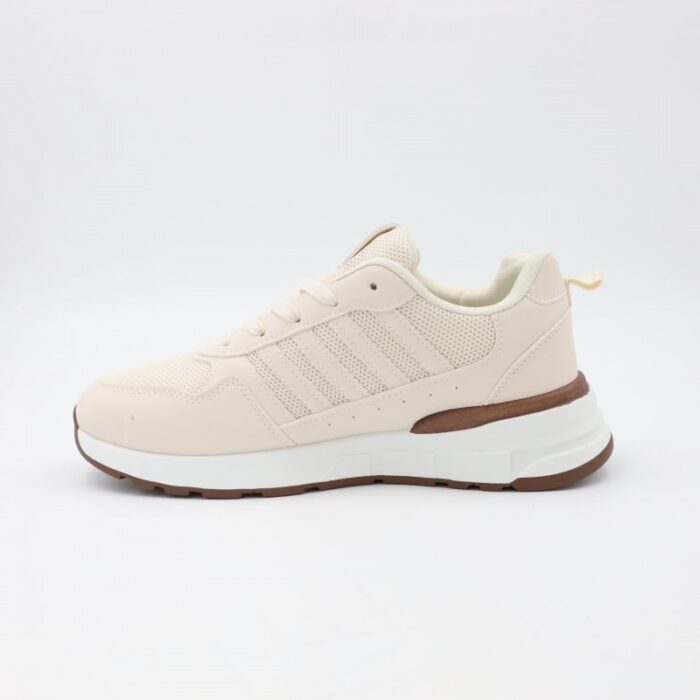 ⁦حذاء رياضي شبابي لون بيج⁩ - الصورة ⁦4⁩