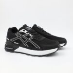 حذاء رياضي للرجال لون أسود