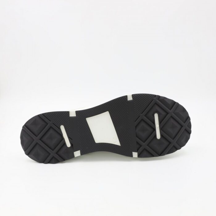 ⁦حذاء كاجول نعل عالي شبابي لون أسود ونعل أبيض⁩ - الصورة ⁦5⁩