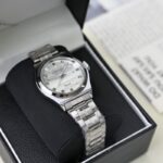 ساعة رجالي LONGBO مع اطار مميز لون فضي