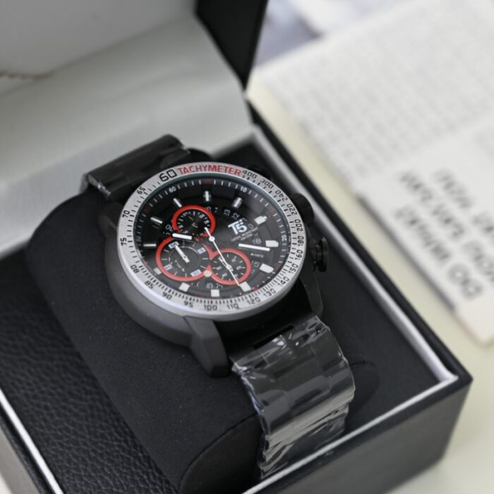 103386946_688a0c70507e8 ساعة رجالي 5T مع اطار مميز أسود و فضي - الصورة 1