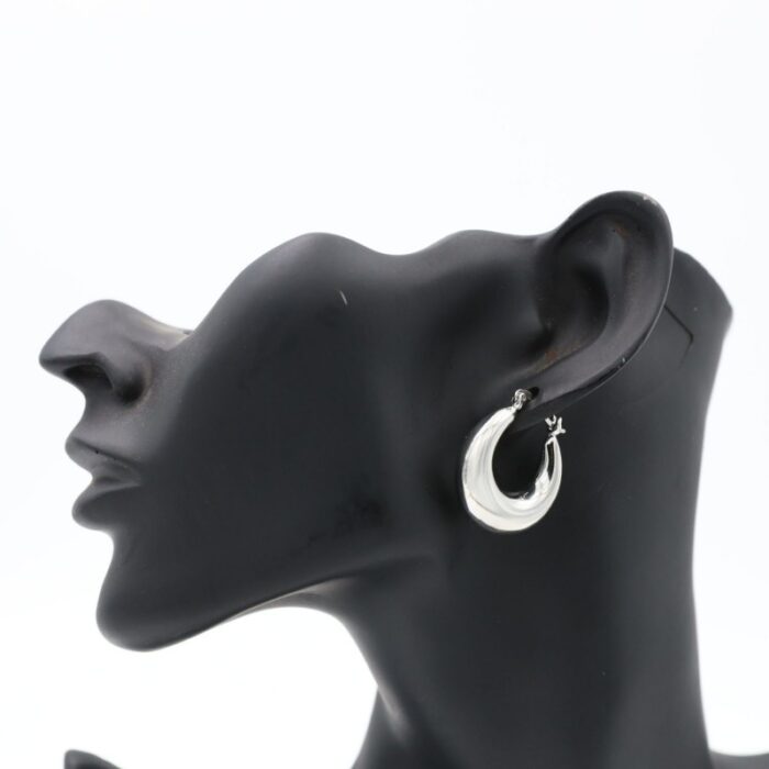 ⁦حلق قوس فضي كفالة سنتين ضد تغير اللون⁩ - الصورة ⁦2⁩