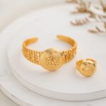 سوار مع خاتم بلدي طابات لون ذهبي كفالة سنتين ضد تغير اللون