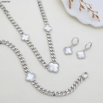 طقم جنزير - ماركة لون فضي كفالة سنتين ضد تغير اللون