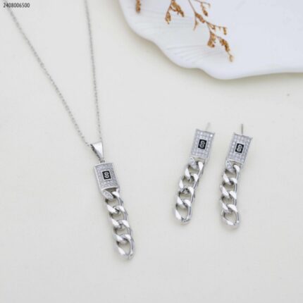 طقم جنزير - ماركة لون فضي كفالة سنتين ضد تغير اللون