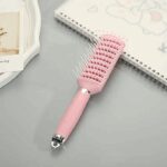 ⁦فرشاة شعر لون زهري⁩ - الصورة ⁦2⁩